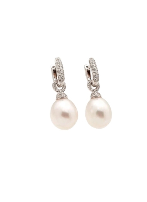 Pendientes desmontables de oro blanco de 18Kt con diamantes talla brillante engastados en pavé en el pendiente tipo criolla y en