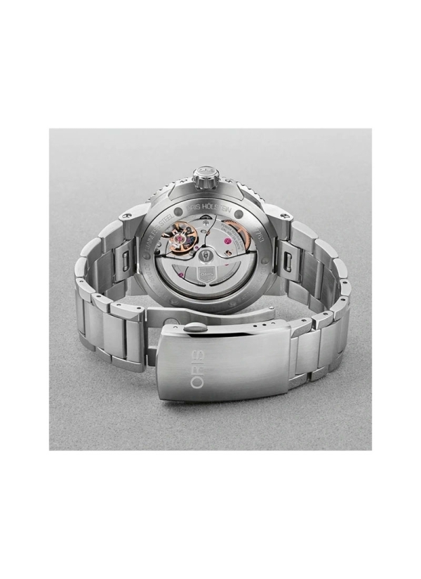 El Oris Aquis Date Calibre 400 es un reloj de movimiento automático en caja de acero de 43,50 mm, esfera en color azul con escal 2