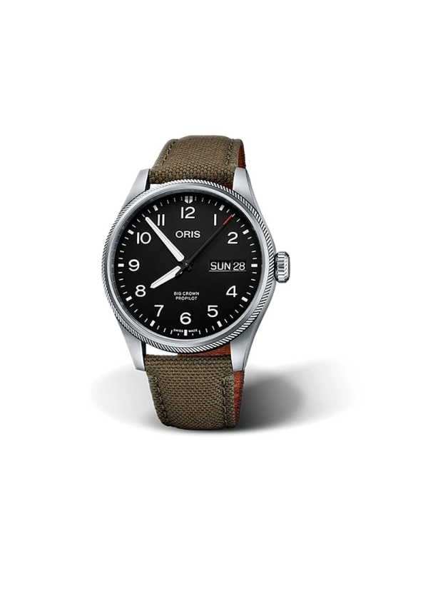 Un reloj automático con remonte automático y reserva de marcha de hasta 38h, caja acero de 44 mm, esfera en negro con segundero,