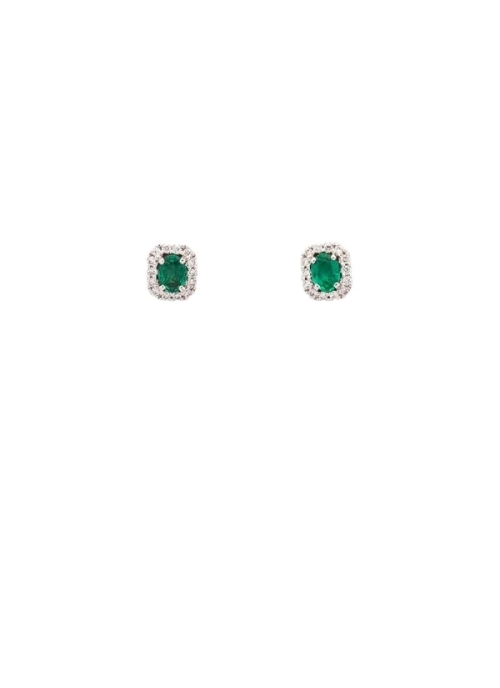 Pendientes de oro blanco de 18Kt, con esmeraldas talla oval, con un peso de 0,28ct y orlas de diamantes talla brillante de forma
