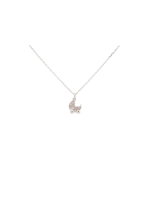 Cadena de oro blanco de 18Kt con un pequeño colgante en forma de carrito de bebé con diamantes talla brillante con un peso de 0,