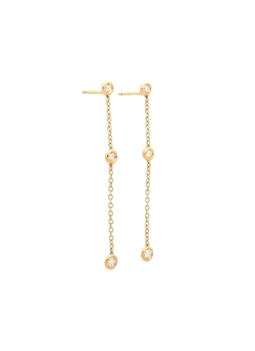 Pendientes largos de oro amarillo de 18ct, en los que 3 chatones de oro con un diamante talla brillante cada uno, se unen median