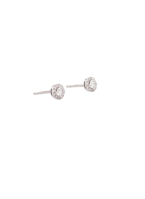Pendientes de oro blanco de 18Kt con un diamante talla brillante en el centro de 0,10ct, rodeado por una orla de 12 pequeños bri 2