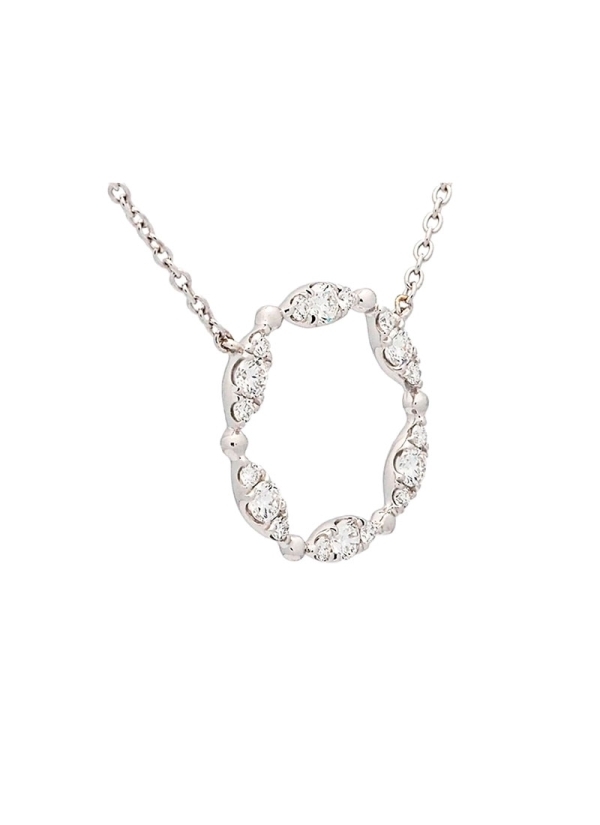 Cadena de oro blanco de 18Kt de forma circular compuesta por 6 formas marquise compuestas por 3 diamantes talla brillante, cada 