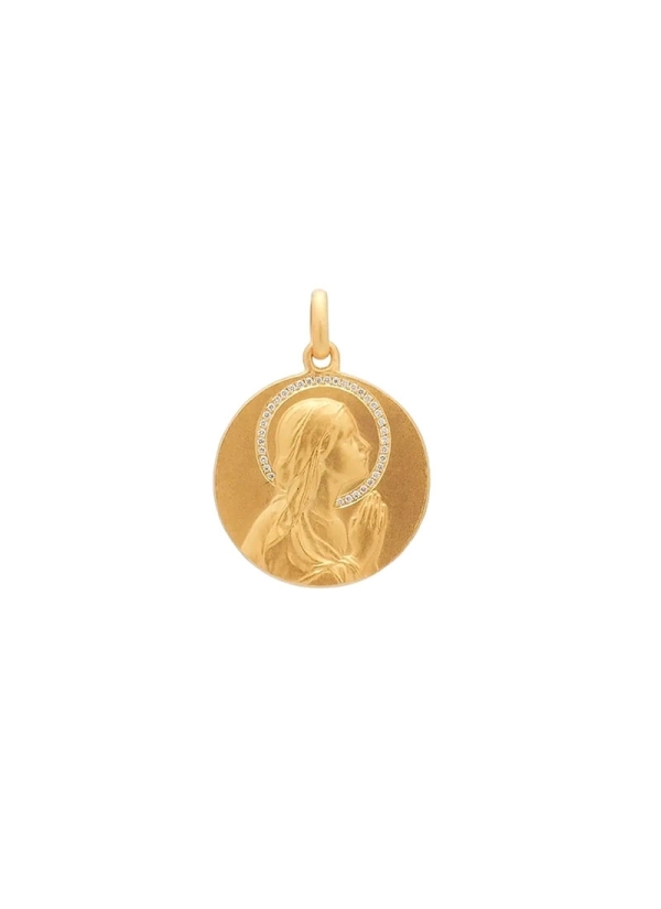 Medalla de oro amarillo de 18Kt, Ave María manos de 20mm de diámetro con 35 diamantes talla brillante en el velo.