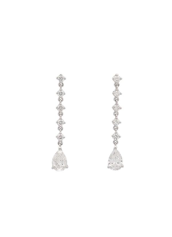 Finos pendientes de oro blanco de 18Kt, con 5 diamantes talla brillante engastados en garras, unidos por pequeñas asas que le da