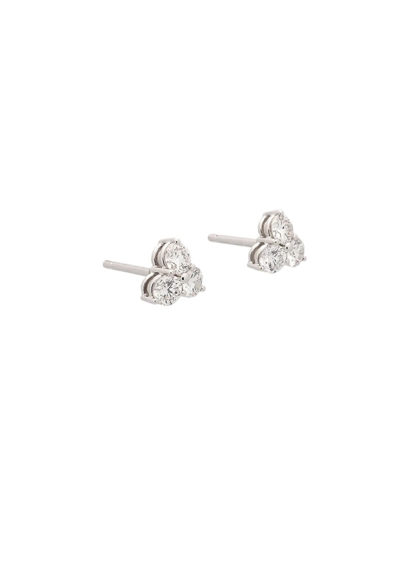 Pendientes de oro blanco de 18Kt, formados por 3 diamantes talla brillante de 3,40-3,45mm dispuestos en triángulo y engastados e
