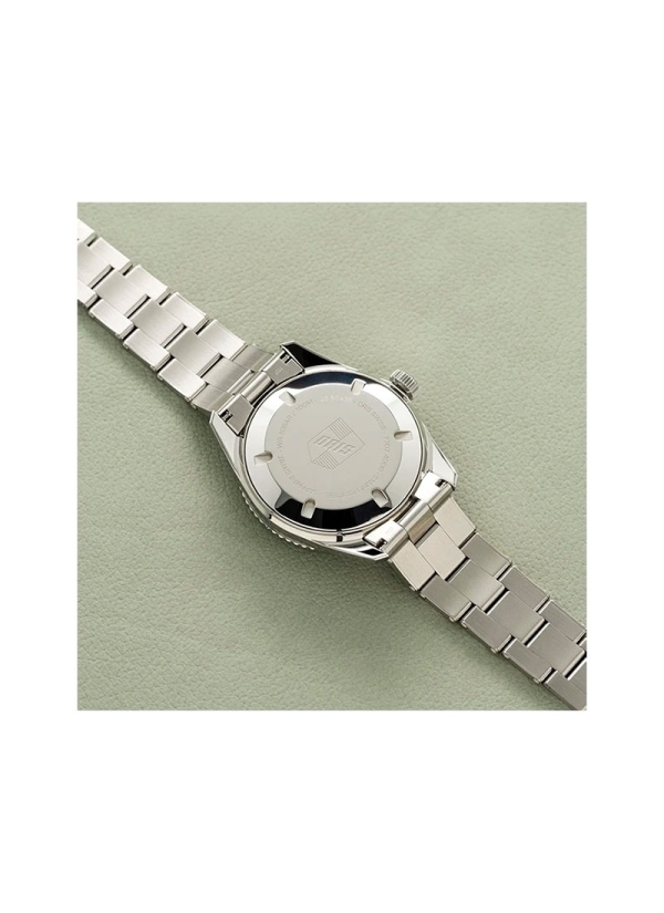 Reloj de movimiento automático con reserva de marcha de 38h en caja de acero de 40 mm, esfera en color verde, ventana de fecha y