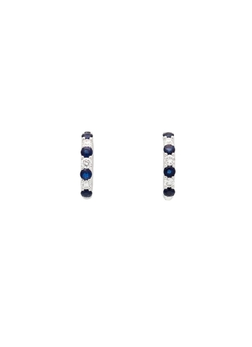 Pendientes de oro blanco de 18Kt, criolla con 4 zafiros (0,42ct) y 3 diamantes talla brillante (0,20ct), engastados en garras.