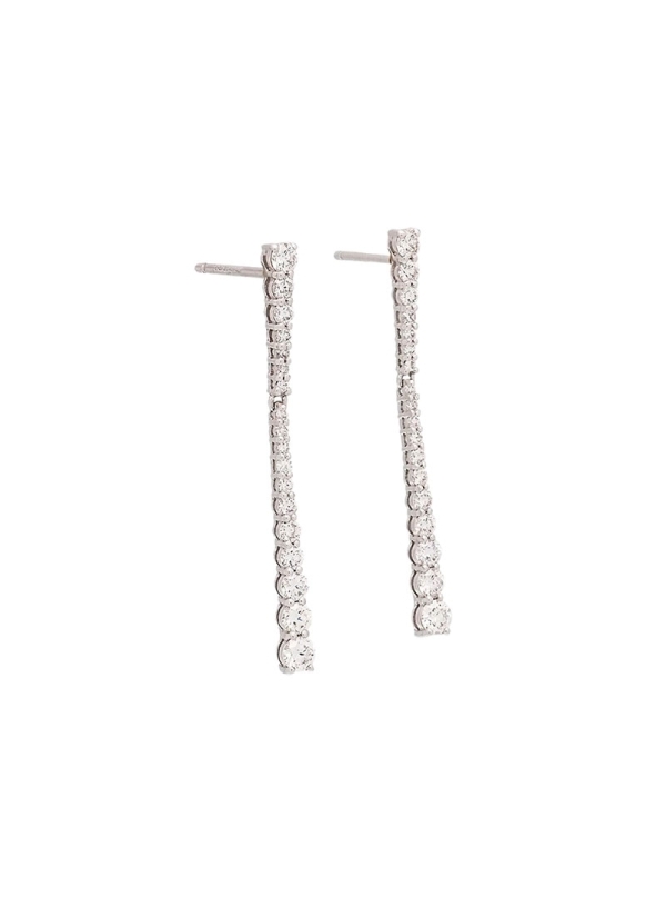 Pendientes de oro blanco de 18Kt largos, dos formas triangulares invertidas formadas por diamantes talla brillante en disminució 2