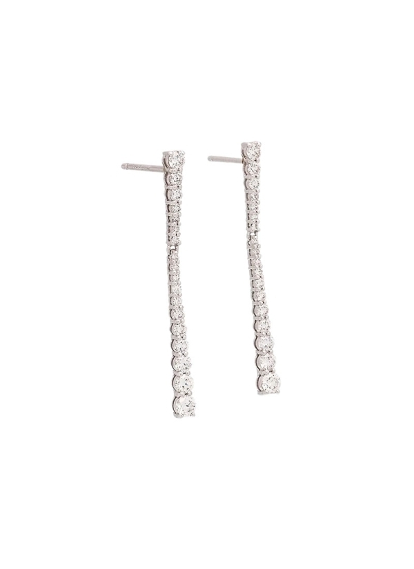 Pendientes de oro blanco de 18Kt largos, dos formas triangulares invertidas formadas por diamantes talla brillante en disminució