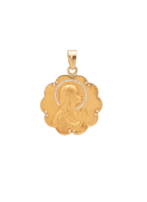 Medalla de oro amarillo de 18Kt, de borde ondulado. Figura de la virgen niña rezando con un velo de 38 diamantes talla brillante
