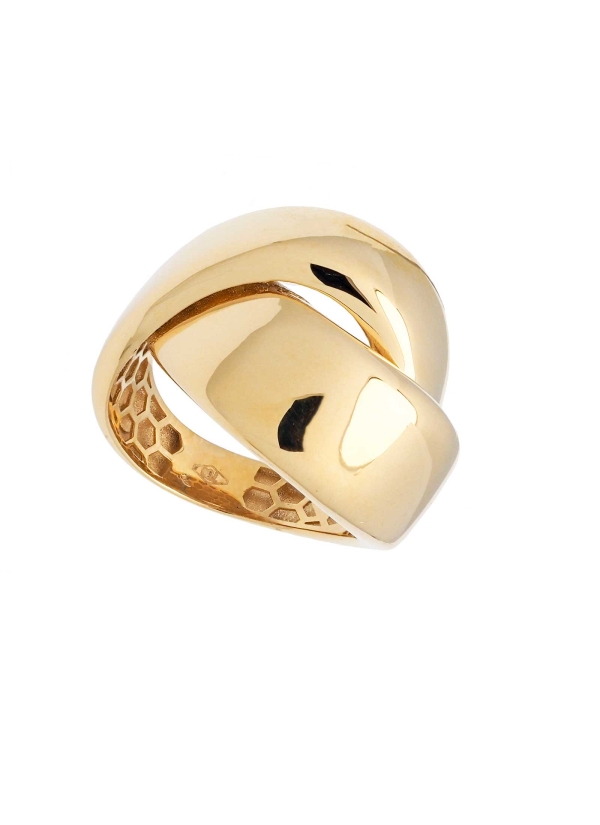 Anillo ancho de oro amarillo de 18Kt formada por 2 bandas cruzadas.