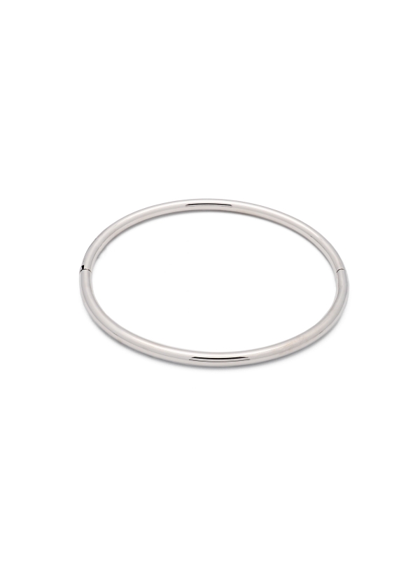 Pulsera rígida ovalada de oro blanco de 18Kt, hilo redondo hueco de 3,20mm de grosor.