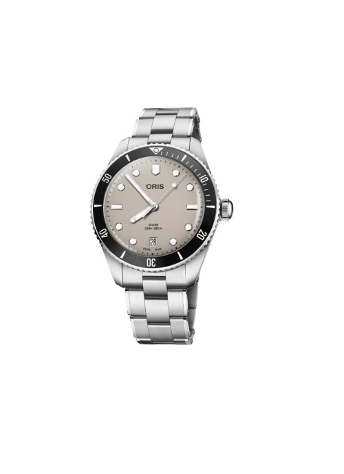 Reloj de movimiento automático con reserva de marcha de 41h en caja de acero de 39 mm, esfera en color castaño, ventana de fecha