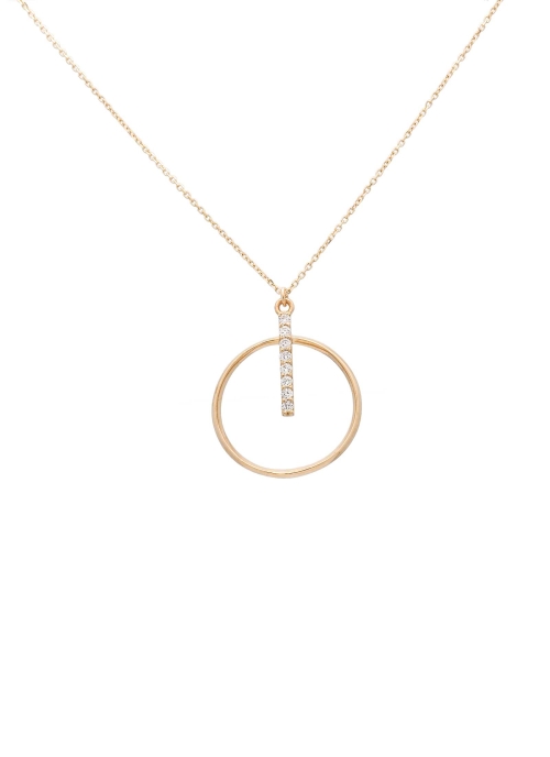 Delicada cadena de oro amarillo de 18Kt de 43cm de largo, con asa extra, permitiendo una medida de 40cm, la cual tiene un colgan