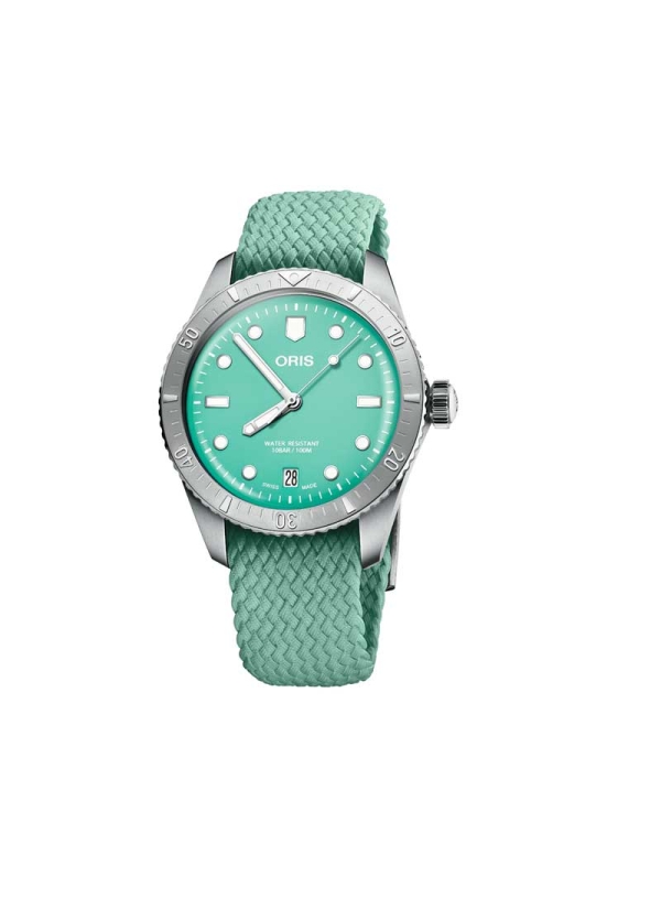 Reloj de movimiento automático con reserva de marcha de 41h en caja de acero de 38 mm, esfera en color verde, ventana de fecha y