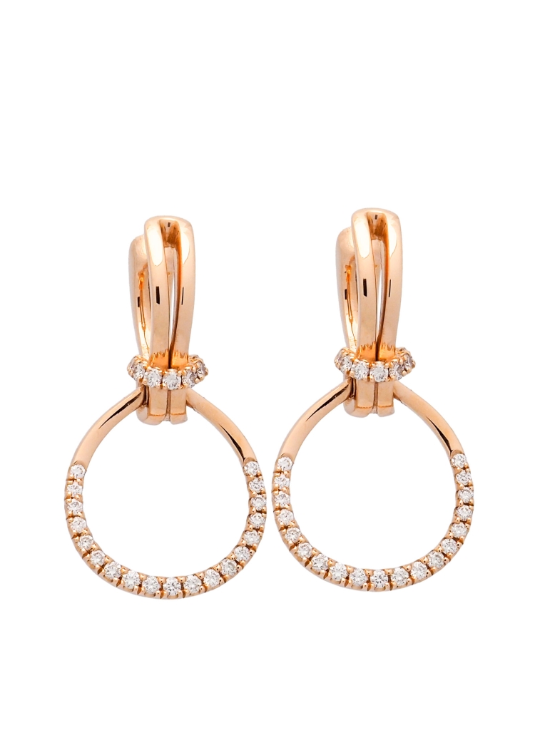 Pendientes de oro rosa de 18Kt. En forma de criolla doble, con una abrazadera de diamantes talla brillante, de la cual pende un 