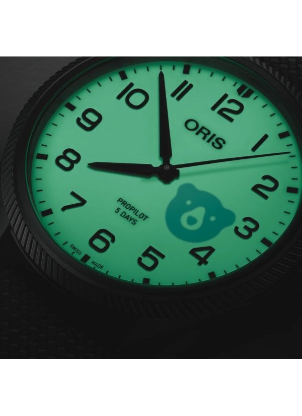 Oris presenta el Hölstein Edition 2025. Se trata de un modelo limitado a 250 piezas, Caja de acero y tratada con DLC negro. Zafi 2