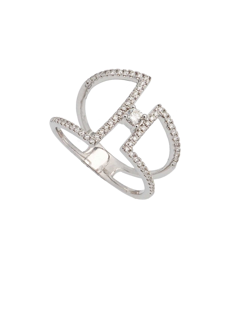 Anillo de oro blanco de 18Kt, con 2 formas rectangulares de diamantes talla brillante con un peso total de 0,40ct y calidad G VS