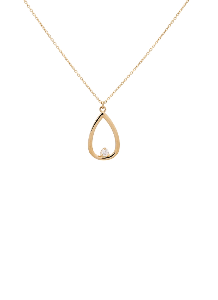 Fina cadena de oro amarillo de 18Kt de 42cm de largo, con asa extra, permitiendo una medida de 40cm. Lleva un pequeño colgante e