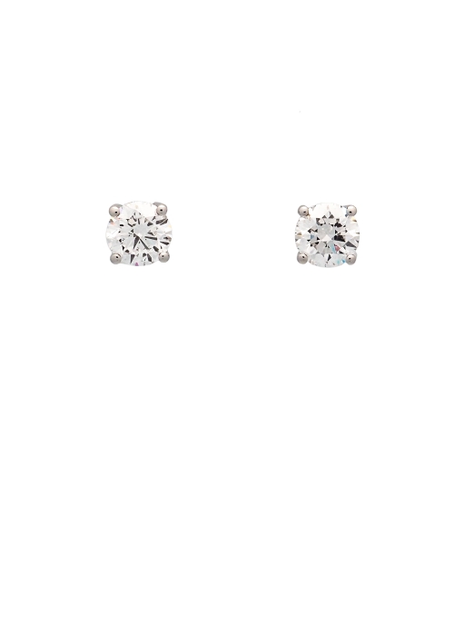 Largos pendientes de oro blanco de 18kt. Hechos a mano. Pequeña criolla de la que pende una barra. Todo ello con diamantes de 1,